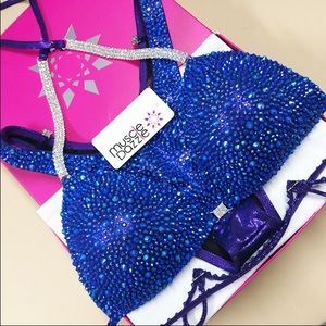 Competition Figure suit